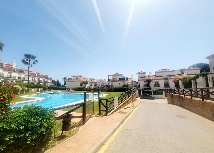 Lomas De Cabopino House Апартаменты Марбелья