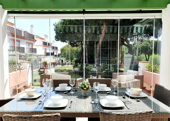 Апартаменты Lomas De Cabopino House *