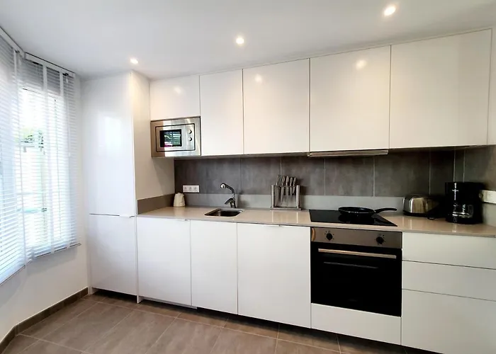 Lomas De Cabopino House Марбелья