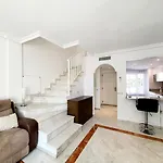Apartment Lomas De Cabopino House