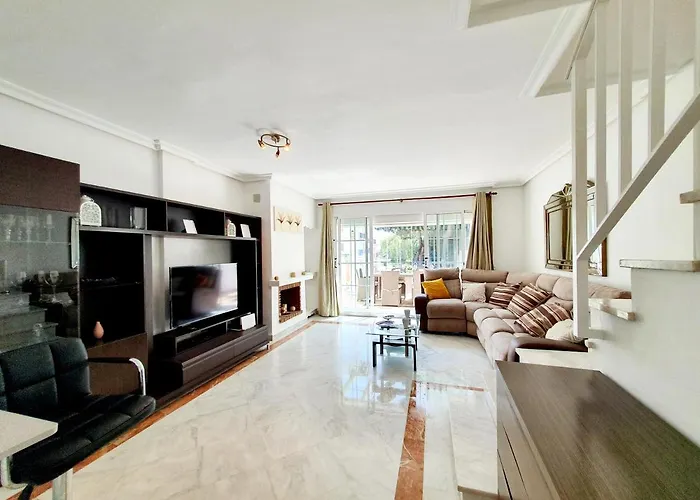 Lomas De Cabopino House 아파트 마르베야