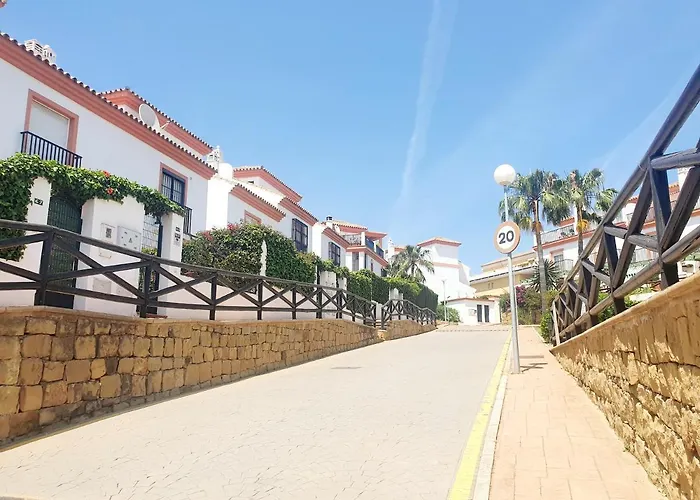 Lomas De Cabopino House