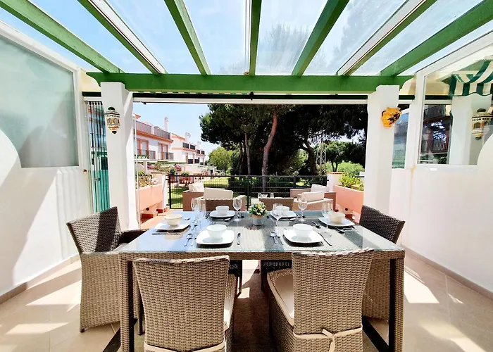 Lomas De Cabopino House 아파트 *