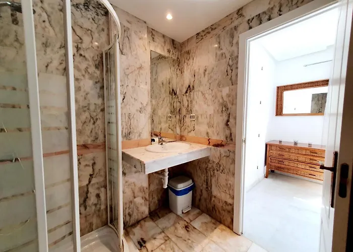 아파트 Lomas De Cabopino House