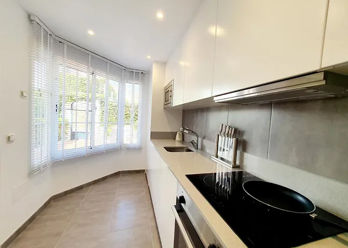 Lomas De Cabopino House 아파트 마르베야