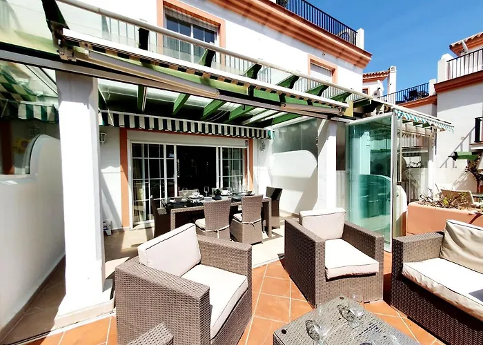 Lomas De Cabopino House