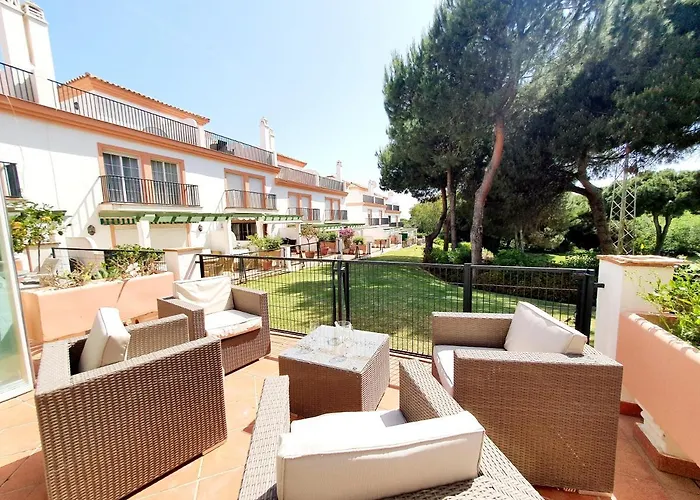 Lomas De Cabopino House